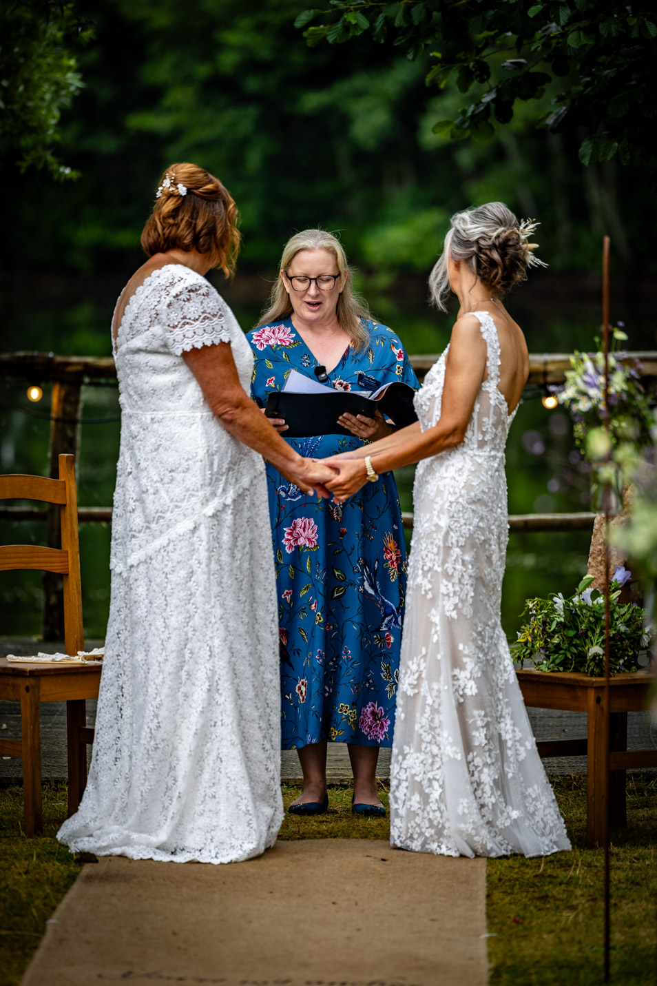 Deb Reed Celebrant Colchester Essex, performing the ceremony at Jacqui and Paulas wedding.